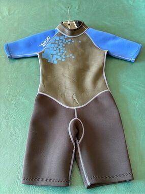 Ion Sub Shorty Wetsuit child kids Size 12 boating swimming